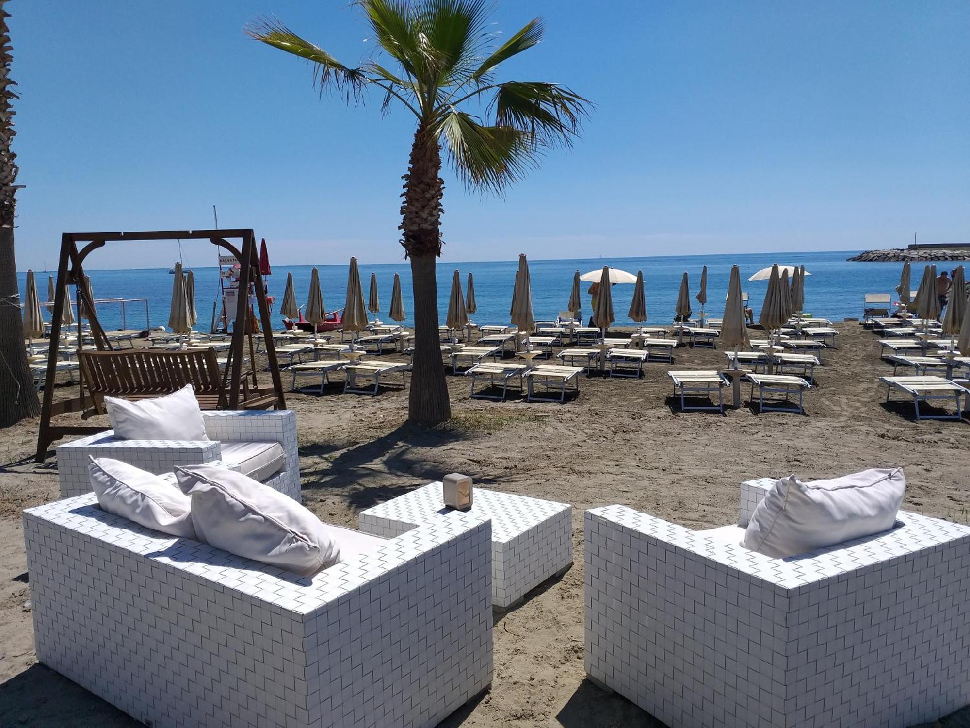 Aregai Marina & Santo Stefano al Mare