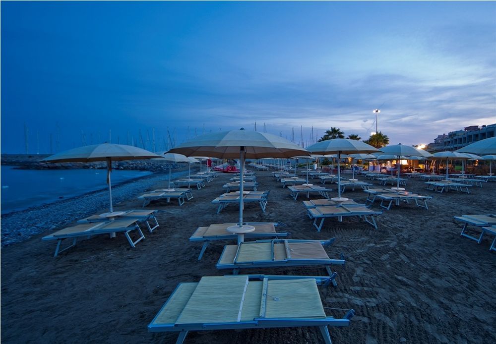 Aregai Marina & Hotel