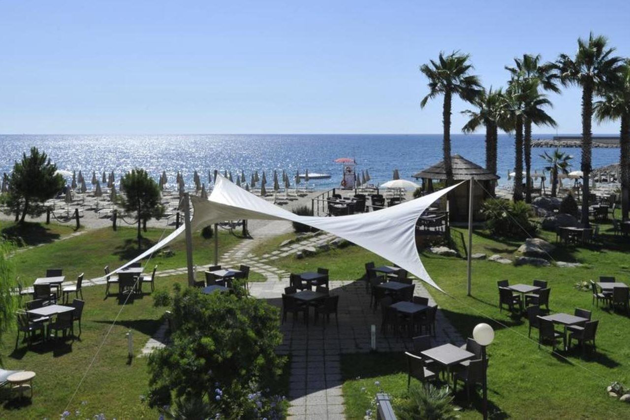 Hotel Aregai Marina & 4*